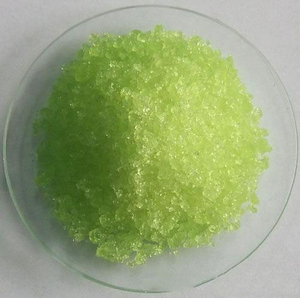 Praseodimyum(III) klorür hidrat (PrCl3•xH2O)-Kristal